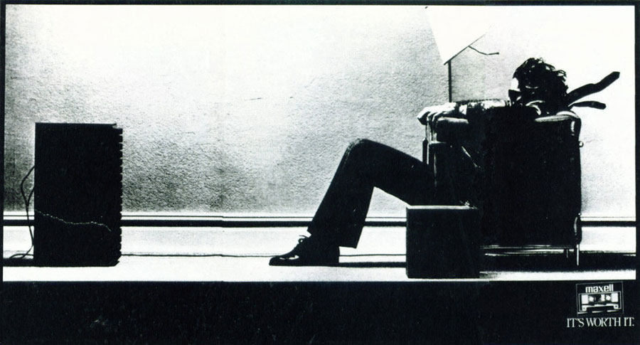Maxell. Реклама магнитофонных кассет (рекламная находка) Maxell. Реклама магнитофонных кассет (рекламная находка)